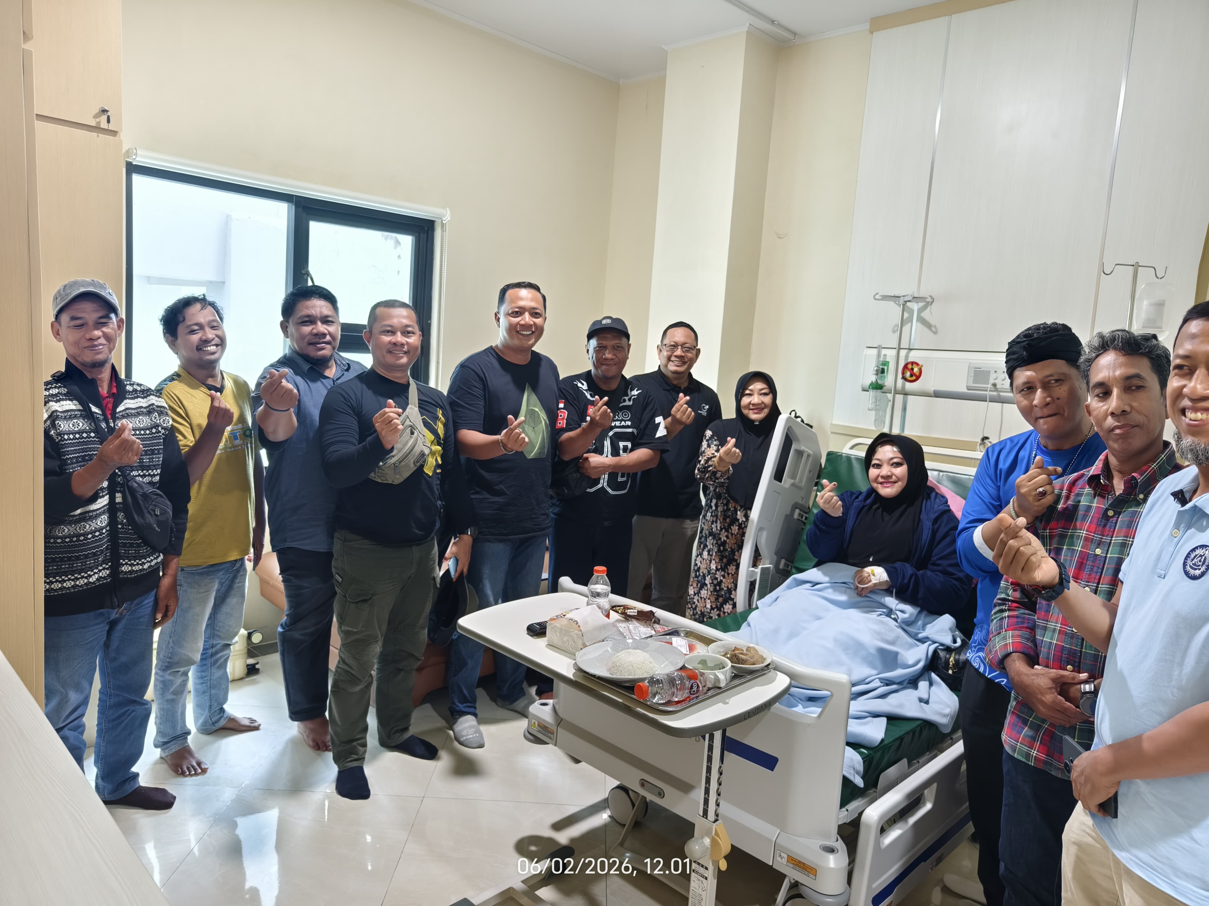 Mengunjungi Camat Tarakan Utara Yang Sedang Sakit dan Dirawat Inap